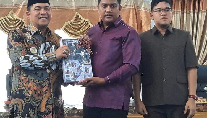 Pj Bupati Sampaikan Nota Pengantar LKPj Bupati Tapanuli Tengah  Tahun 2022