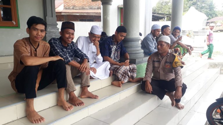 Polres Padang Lawas Laksanakan Kegiatan "Jum'at Curhat" untuk Mendengarkan Keluhan Masyarakat