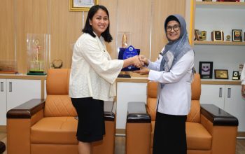 Wali Kota Pematang Siantar dr Susanti Dewayani SpA Menandatangani MoU dengan Universitas Efarina untuk Mendukung Pembangunan dan Pengembangan SDM di Kota Siantar