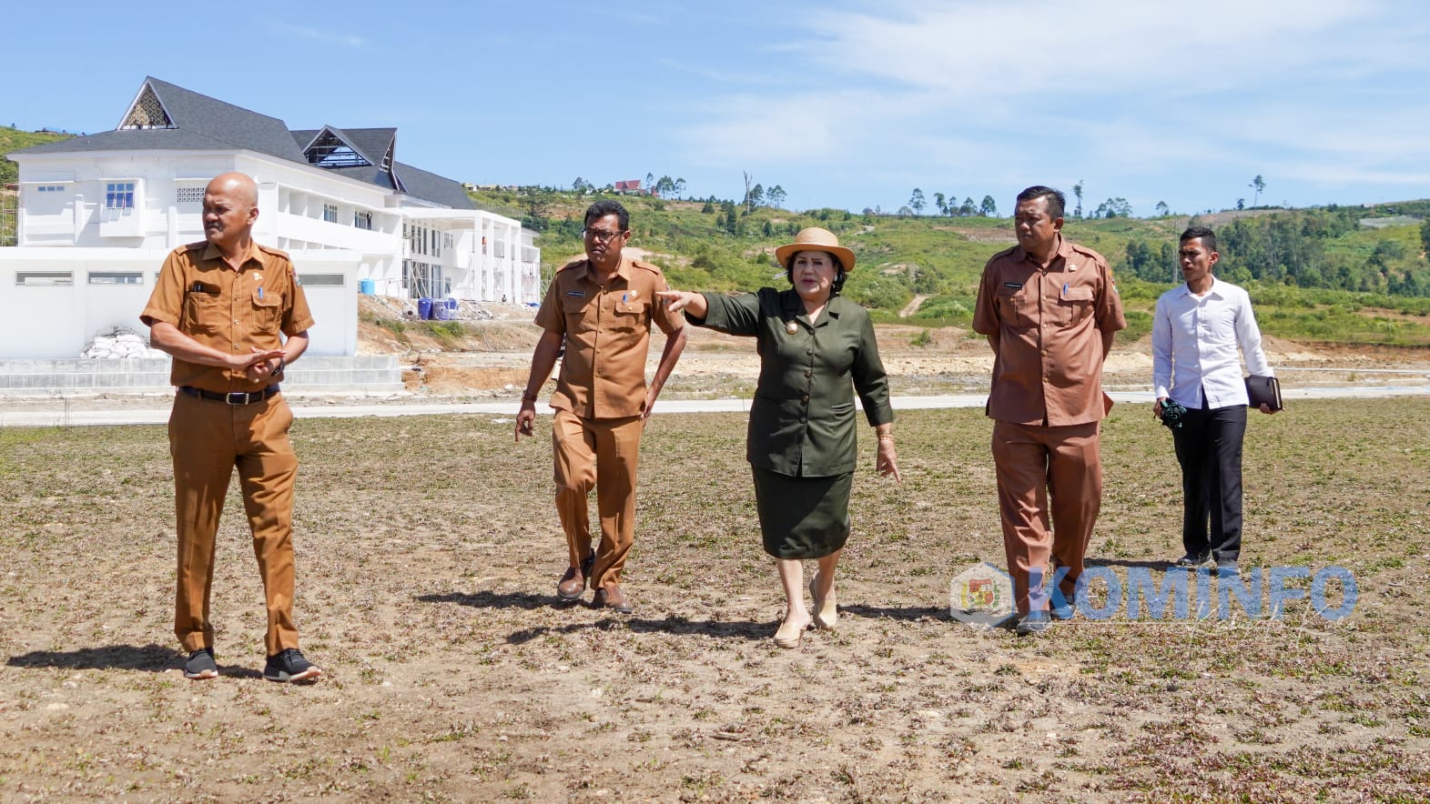 Bupati Karo Meninjau Pembangunan Traning Camp (TC) Siosar untuk Atlet Sumatera Utara