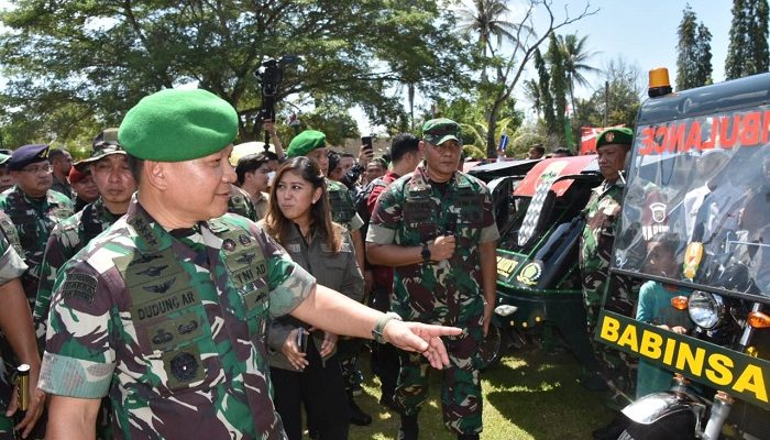 KSAD Serahkan Motor Ambulans Petarung untuk Masyarakat di Daerah Terpencil