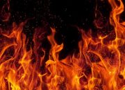 Pabrik Komponen Akumulator Listrik di Kabupaten Bogor Terbakar, Api Masih Membara