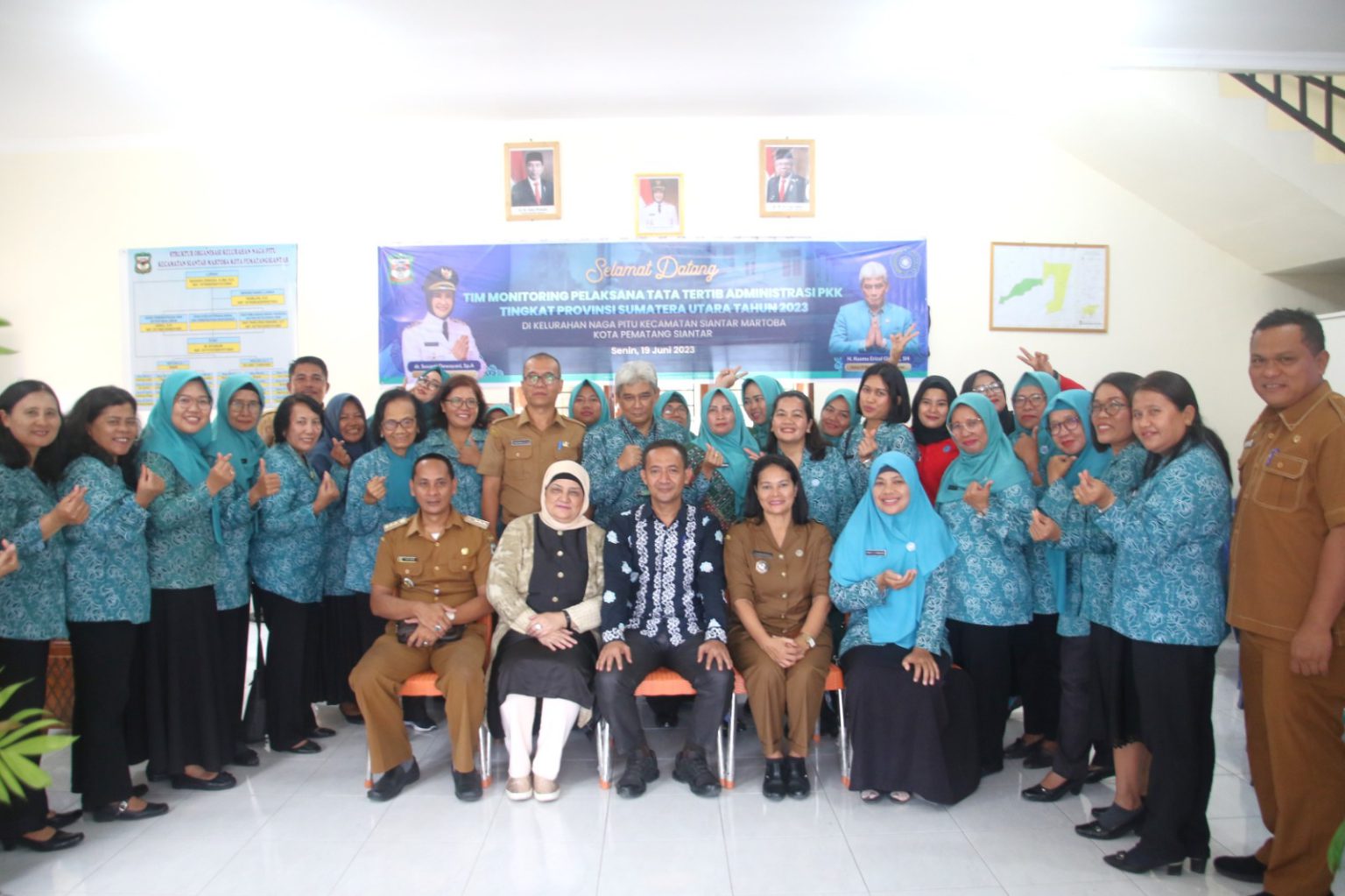 Tim Monitoring TP PKK Provinsi Sumut Tinjau Tata Tertib Administrasi di Kelurahan Naga Pitu