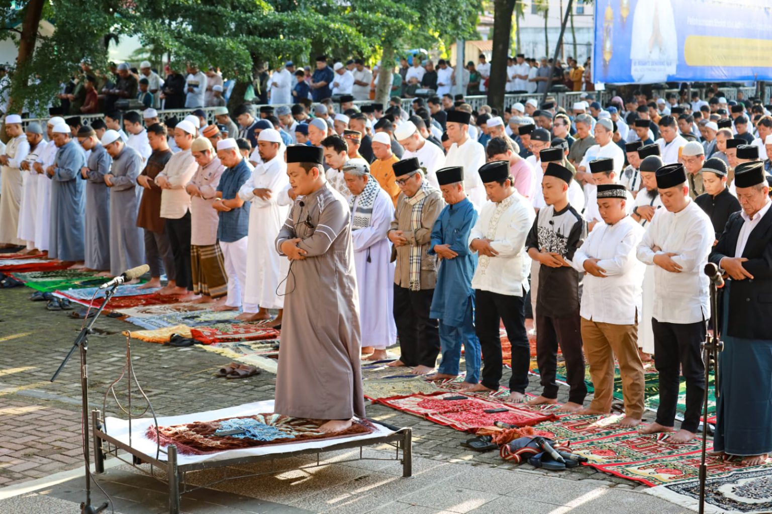 Wali Kota Pematang Siantar Sholat Idul Adha di Lapangan H Adam Malik