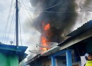 Diduga Akibat Korsleting Listrik, Dua Unit Rumah di Sibolga Terbakar