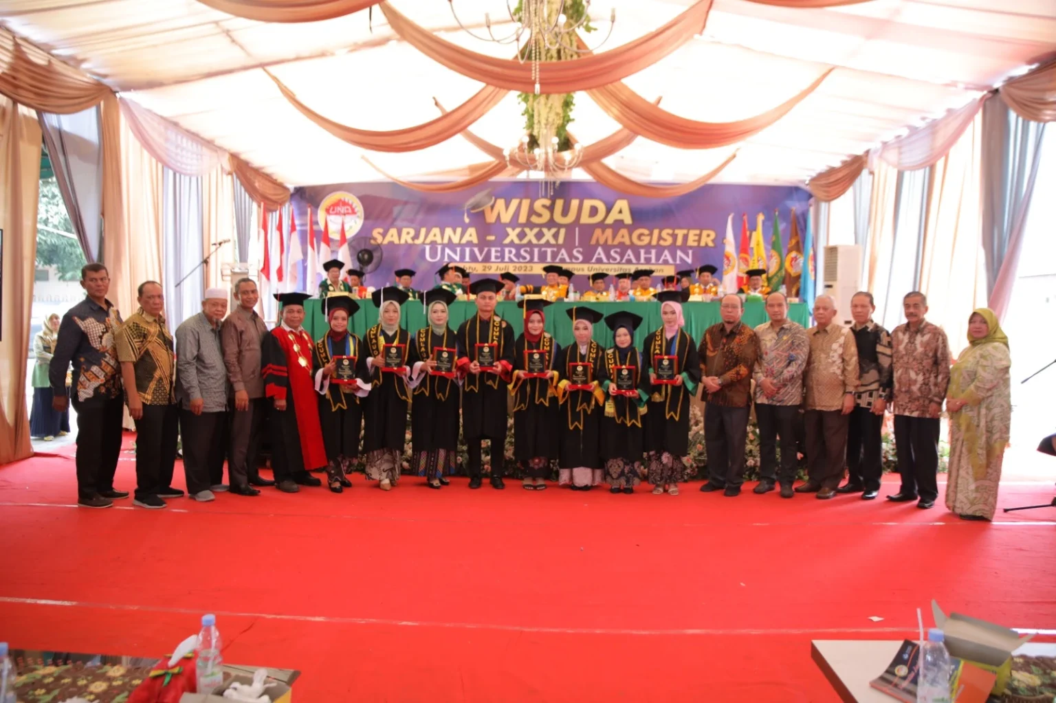 454 Mahasiswa Universitas Asahan Resmi Menjadi Sarjana dalam Wisuda ke-XXXII