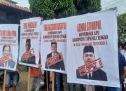 Ratusan Massa Demo Bawaslu Saat Sidang DKPP, Minta Komisioner KPU dan Bawaslu Tapteng Dicopot