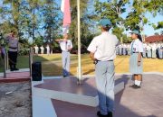 Upacara Bendera dan Penyuluhan dari Kapolsek Pembuka Tahun Pelajaran di SMA 1 Sosorgadong