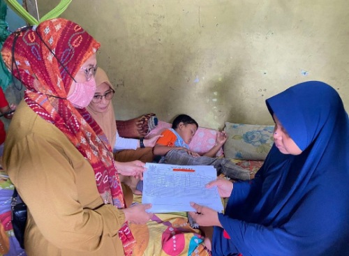 Warga Kurang Mampu Dapat Bantuan Bobby Nasution, Anak yang Ditolak RS Madani Sembuh dari DBD