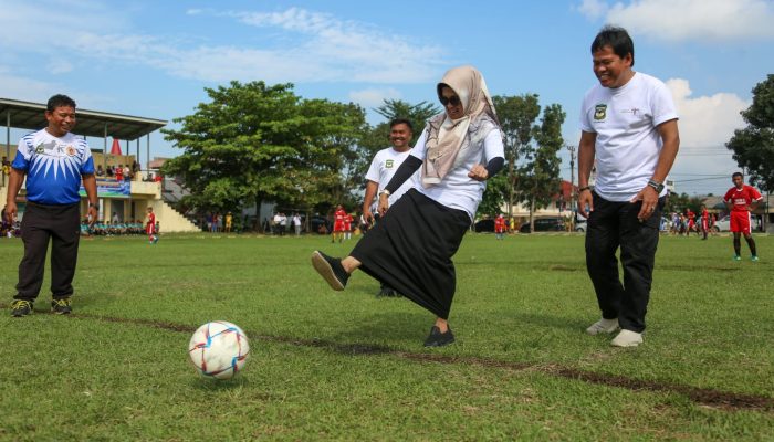 Wali Kota Siantar Menggelar Kick Off Wali Kota Cup Tahun 2023 untuk Memupuk Semangat Olahraga dan Persatuan di Kalangan Pelajar