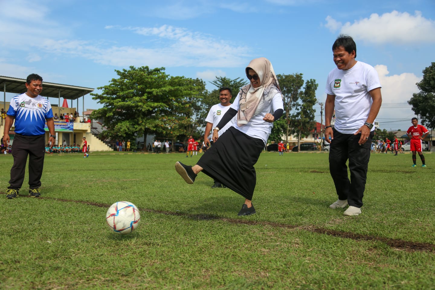 Wali Kota Siantar Menggelar Kick Off Wali Kota Cup Tahun 2023 untuk Memupuk Semangat Olahraga dan Persatuan di Kalangan Pelajar