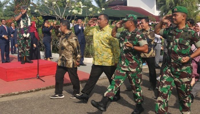 Ada Dua Perwira Berpangkat Letkol Dibarisan Defile SMA Matauli Pandan