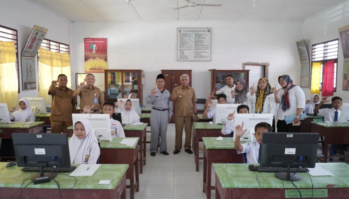 Bupati Asahan Tinjau Pelaksanaan Asesmen Nasional Berbasis Komputer (ANBK) di Sekolah-Sekolah Kabupaten Asahan