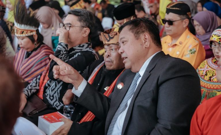 Bupati Dairi Eddy Keleng Ate Berutu Hadiri Festival Hak Asasi Manusia di Singkawang, Kalimantan Barat