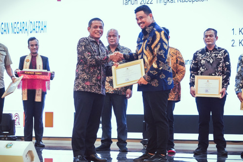 Wali Kota Bobby Nasution Raih Penghargaan dari KPK RI