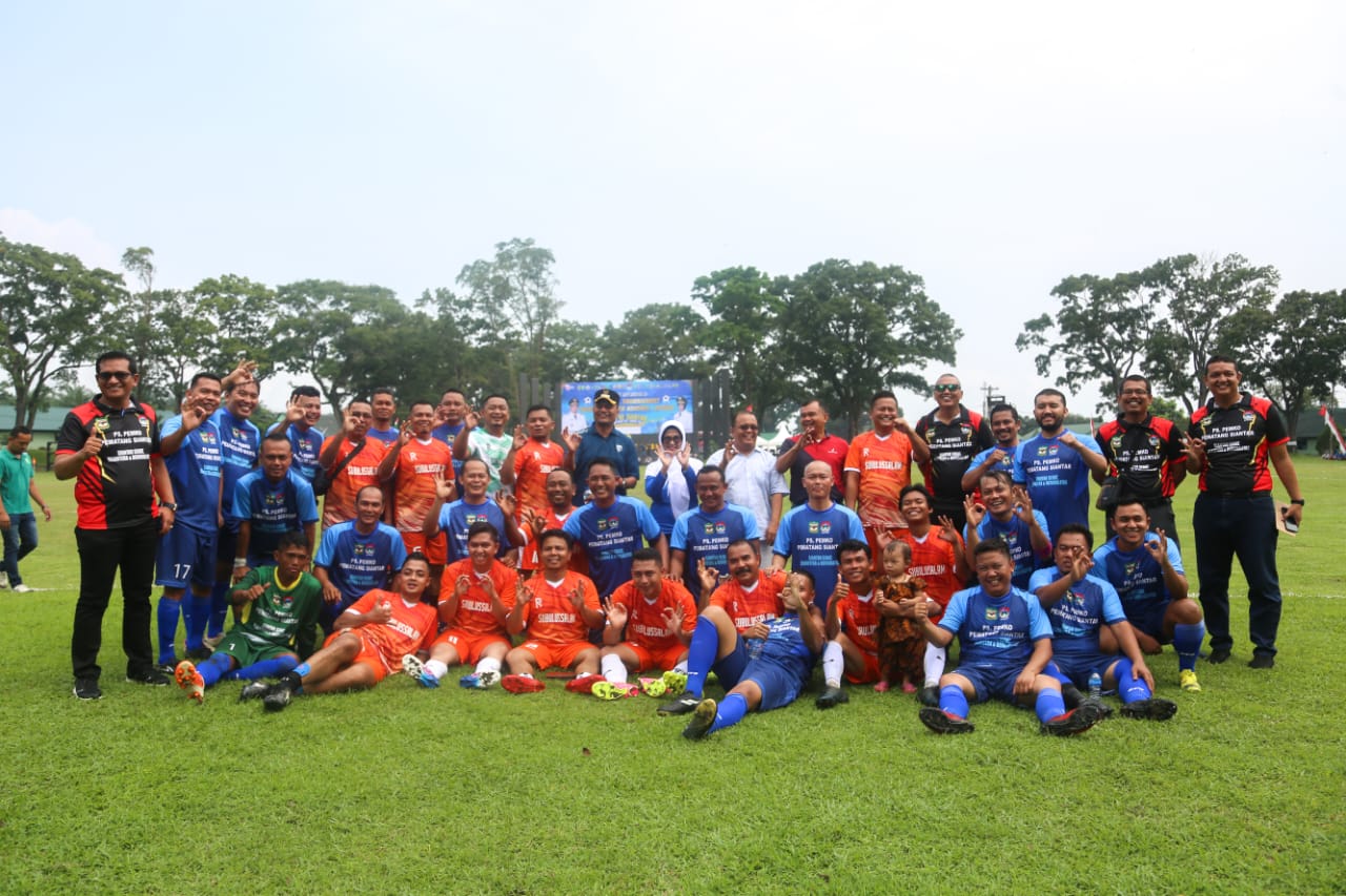 Wali Kota Siantar Saksikan Pertandingan Persahabatan, Skor Berakhir Tanpa Gol