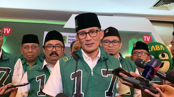 Baliho Kontroversial Prabowo-Gibran: Sandiaga Uno Buka Suara
