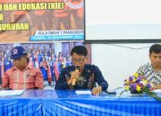 Bupati Samosir diwakili Asisten I Drs. Tunggul Sinaga, M.Si Buka Sosialisasi KIE Rawan Bencana di Sekolah Pangururan