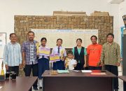 Camat Silima Pungga Pungga Berikan Penghargaan kepada Pemenang Lomba Budaya Njuah-Njuah