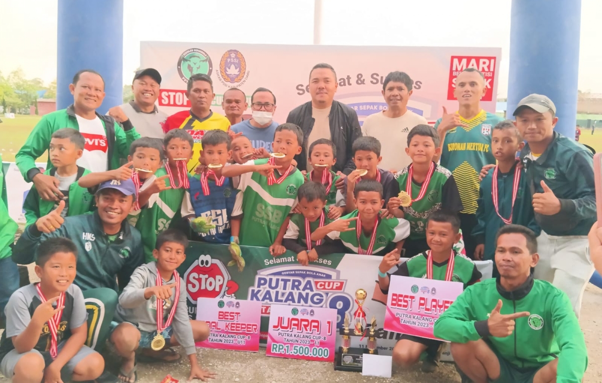 Gebyar Sepak Bola Anak Putra Kalang Cup ke-8: SSB Putra Kalang Sabet Juara di Kategori U-11 dan U-9