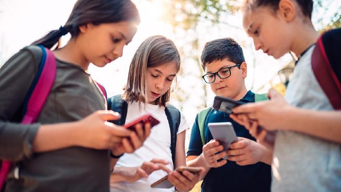Meta Dalam Tekanan: Mantan Karyawan Ungkap Kekhawatiran tentang Keselamatan Anak di Instagram
