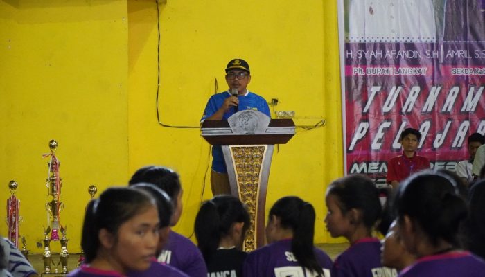 Plt Bupati Langkat Hadiri Pembukaan Turnamen Futsal Pelajar Putri Tingkat SMA/SMK/MA Se-Kabupaten Langkat