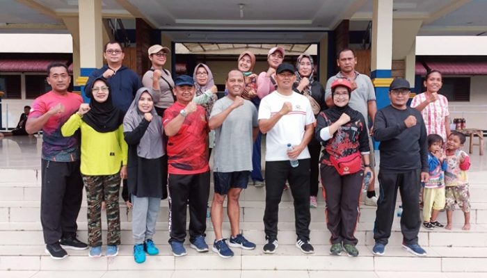 Pj Bupati Tapteng Sugeng Riyanta Lari Pagi Bersama Masyarakat