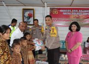 Sambut Natal 2023 Kapolres Tapteng Beserta Istri Berbagi Kasih dengan Anak Panti Asuhan