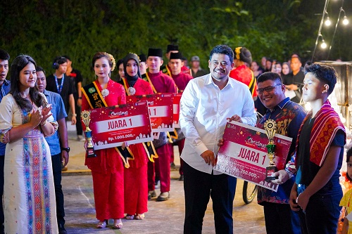Bantuan Usaha Langsung dari Wali Kota Medan Bobby Nasution untuk Victor Hasugian di Christmas Season 2023