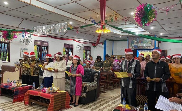 Natal Damai Sejahtera di Kecamatan Silima Pungga Pungga: Kunjungan Dukungan untuk Warga Penyandang Disabilitas