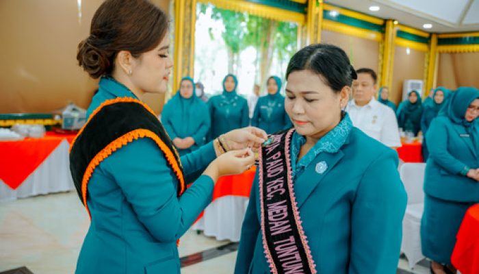 Ny Kahiyang Ayu Lantik Ketua TP PKK Kecamatan Medan Tuntungan dan Ukuhkan Bunda PAUD