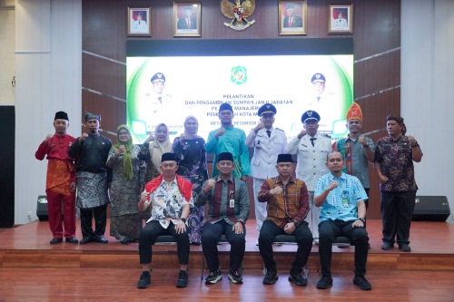Pelantikan 10 Pejabat Manajerial Pemko Medan: Komitmen Untuk Melayani Masyarakat dengan Amanah