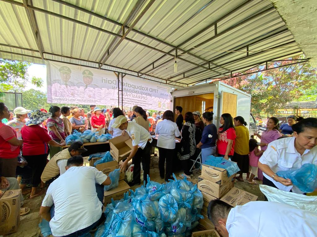 Pemerintah Kabupaten Dairi Gelar Operasi Pasar Murah untuk Pengendalian Inflasi Menjelang Natal
