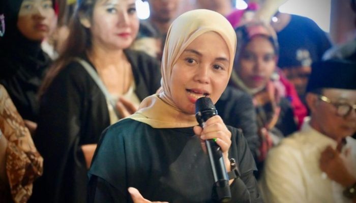 Siti Atikoh Supriyanti Respon Tantangan Warga Madiun terkait Lapangan Pekerjaan Bagi Penyandang Disabilitas