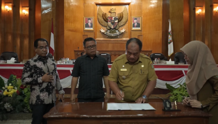 Wakil Bupati Asahan Sampaikan Pendapat Akhir dalam Rapat Paripurna DPRD