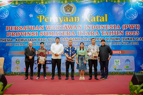 Wali Kota Medan Bobby Nasution Ajak Wartawan Jaga Kedamaian di Tahun Politik Melalui Safari Natal dan Perayaan Natal PWI