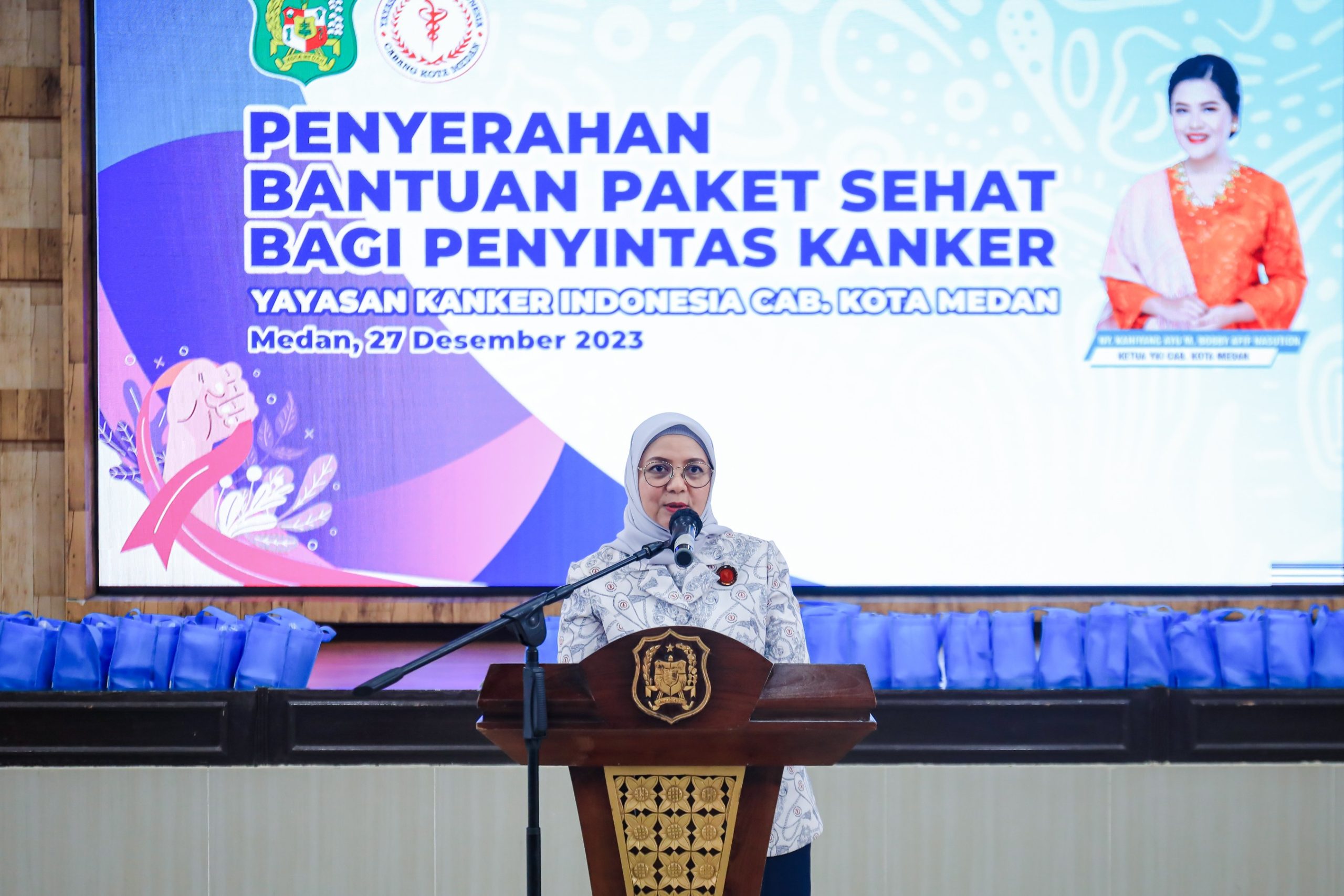 Yayasan Kanker Indonesia (YKI) Cabang Kota Medan Serahkan Bantuan Pada 63 Penyintas Kanker