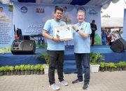 Wali Kota Medan, Bobby Nasution, Dianugerahi Gelar Pelopor Peduli Lingkungan Hidup oleh Plant and Care for Peace Finlandia