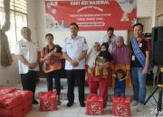 Pemkab Tapteng Terima dan Salurkan CSR dari PT Midi Utama Indonesia Untuk 25 Anak Stunting