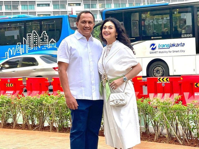Bella Saphira Ungkap Kehidupan sebagai Ibu Rumah Tangga setelah Menikah dengan Letjen (Purn) Agus Surya Bakti