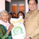 Bupati Samosir Luncurkan Penyaluran Cadangan Beras Pemerintah untuk Mencegah Kemiskinan Ekstrem