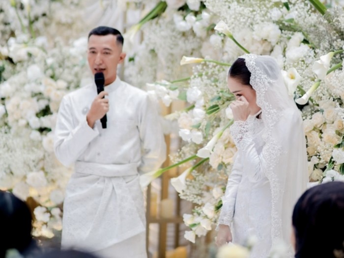 Calon Ayah Mertua Ayu Ting Ting Ingin Pernikahan Putranya Digelar Cepat