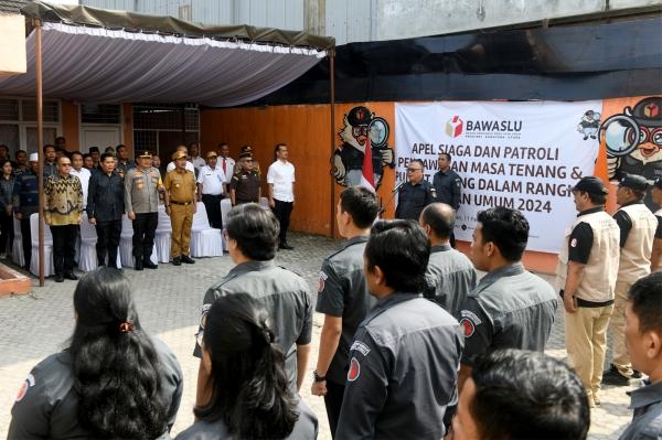 Pj Gubernur Sumut Lepas Tim Patroli Penertiban APK untuk Masa Tenang Pemilu 2024