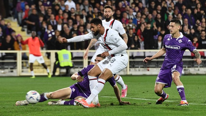 AC Milan Raih Kemenangan 2-1 atas Fiorentina dan Kukuhkan Posisi Kedua di Klasemen Liga Italia