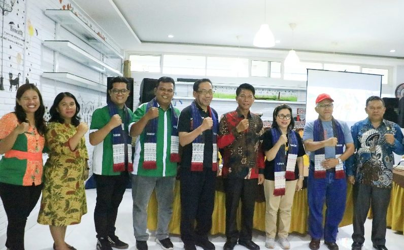 Asisten Pemerintahan dan Kesra Sambut Kehadiran Delegasi PTN Wilayah Barat untuk Koordinasi KKNB Internasional di Samosir