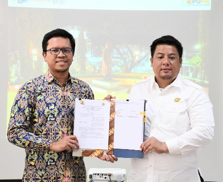 Bupati Samosir Vandiko Timotius Gultom, ST Serahkan Pengelolaan Aset BMN untuk Pembangunan Infrastruktur