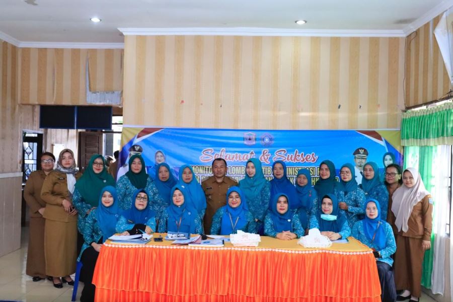 Ketua TP PKK Kota Binjai Memonitor Kecamatan Binjai Barat dalam Lomba Tertib Administrasi dan Pelaksanaan IVA Test
