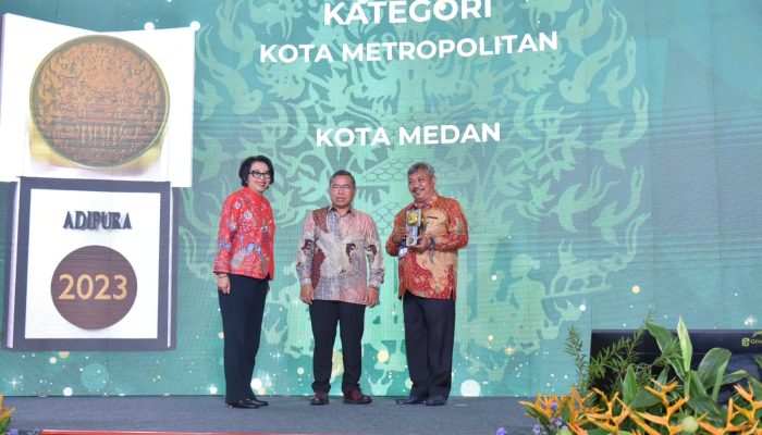 Kota Medan Raih Penghargaan Adipura Kategori Kota Metropolitan