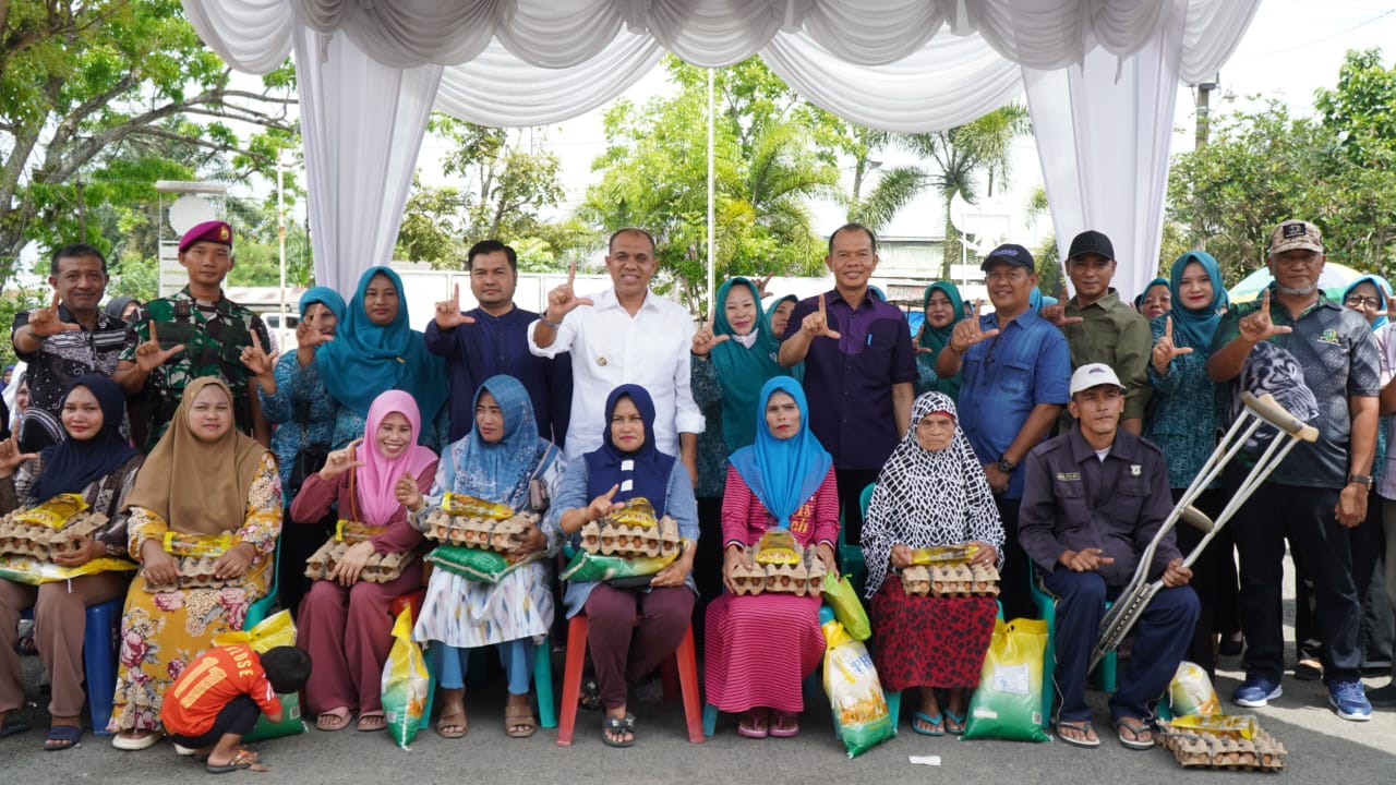Pj Bupati Langkat Menggelar Gerakan Pasar Murah untuk Mengantisipasi Kenaikan Harga Jelang HBKN