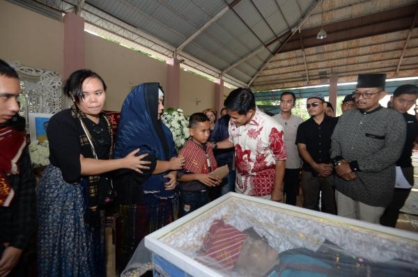 Pj Gubernur Sumut Sampaikan Duka Cita Atas Meninggalnya Wartawan Senior Irwan Ginting